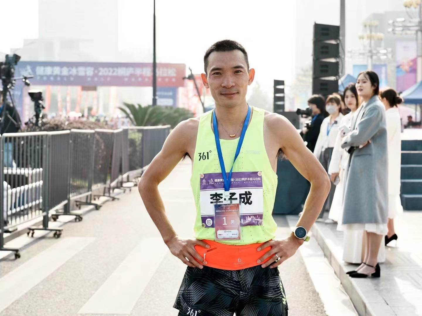 ����ȫ���o(j��)������f�\(y��n)�ӆT���ӳ�ͩ�]���R�Z��